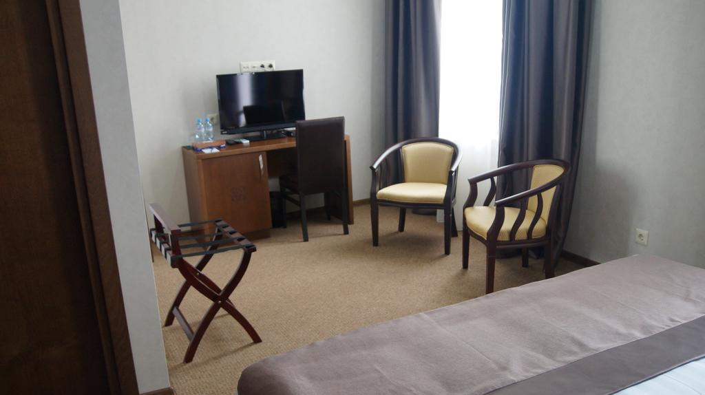 Old Metekhi Hotel ティビリシ エクステリア 写真
